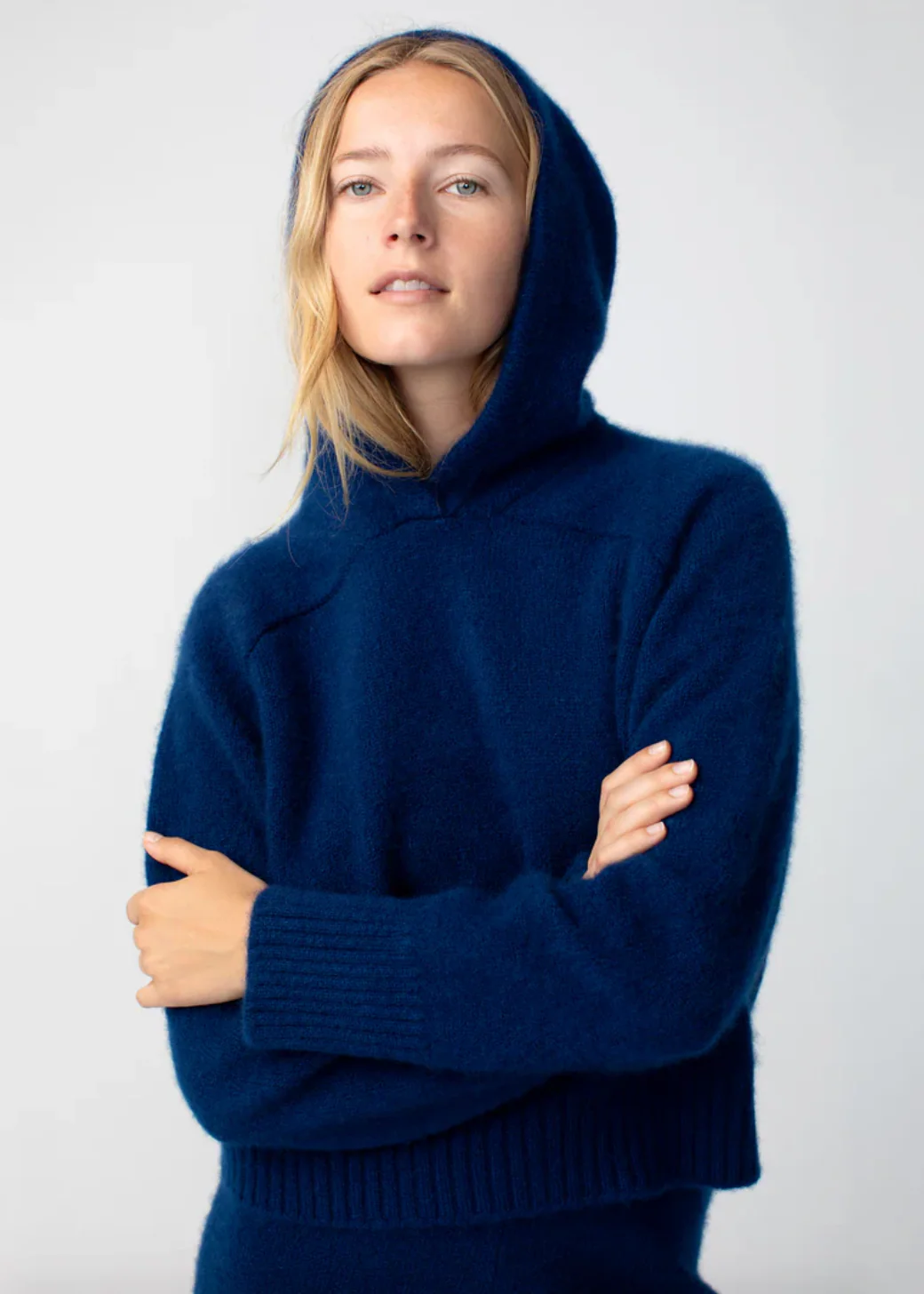 Cashmere Hoodie in Navy - Image 2