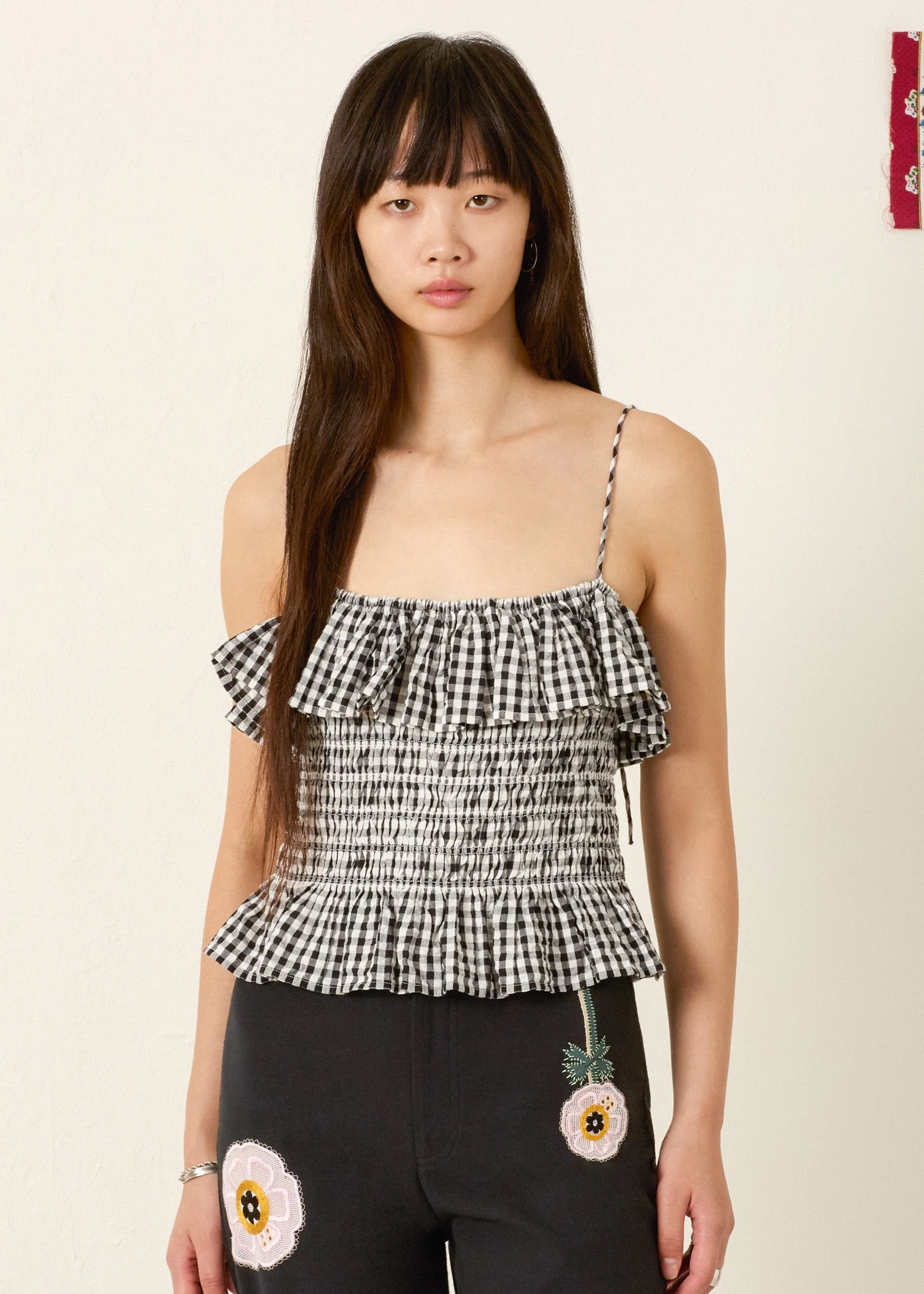 Clara Sideshow Check Top
