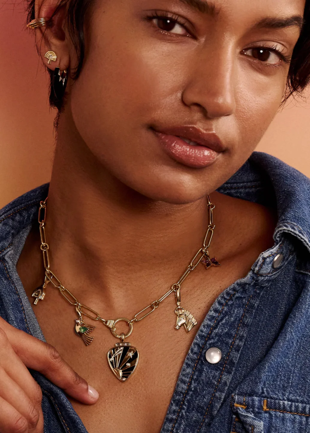 Dove Charm with Emerald - Image 2