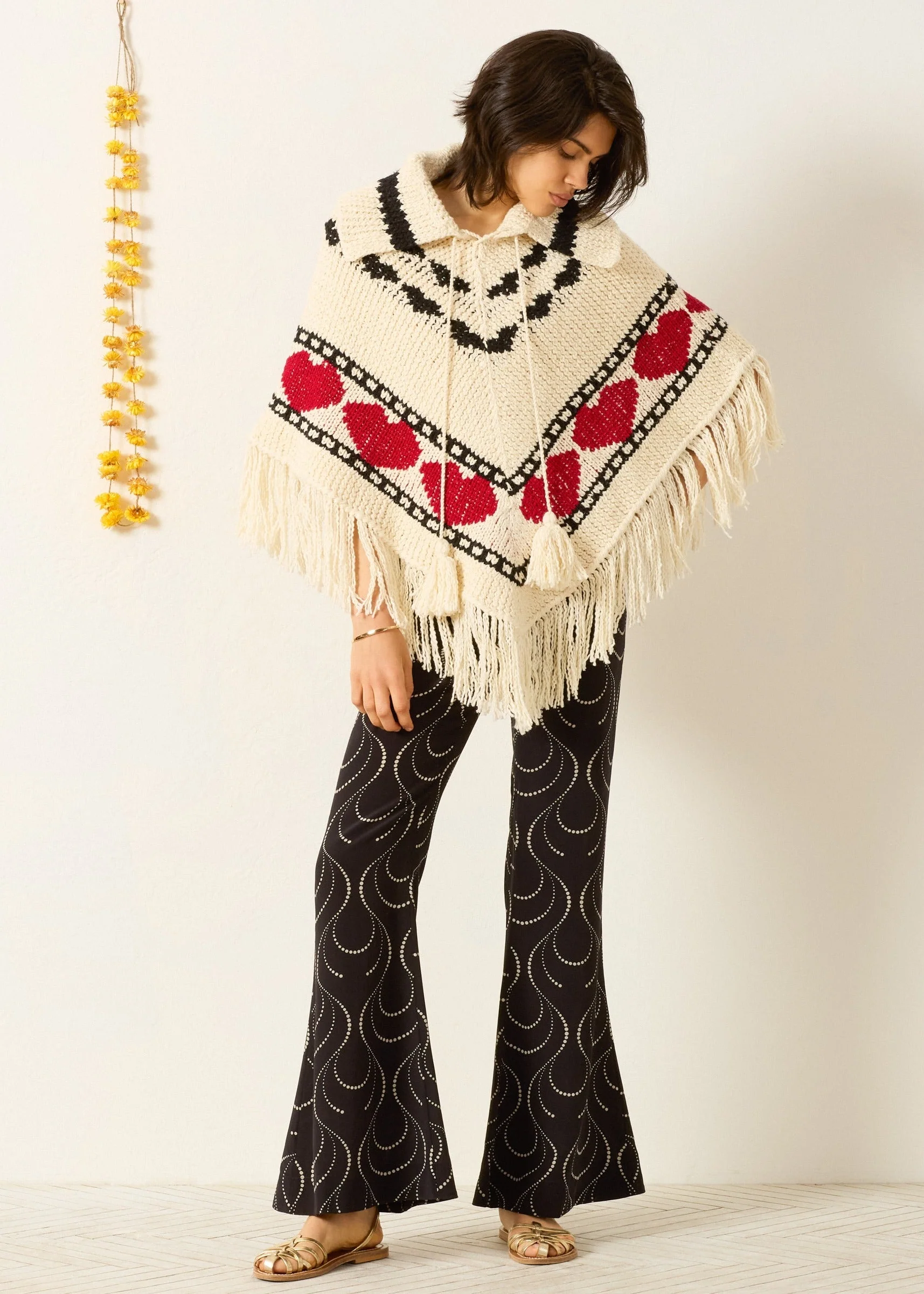 Faune Heart Knit Poncho - Image 3