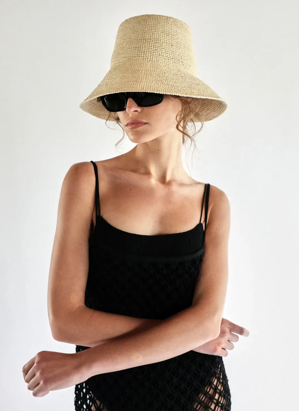 The Felix Raffia Bucket Hat in Natural - Image 2
