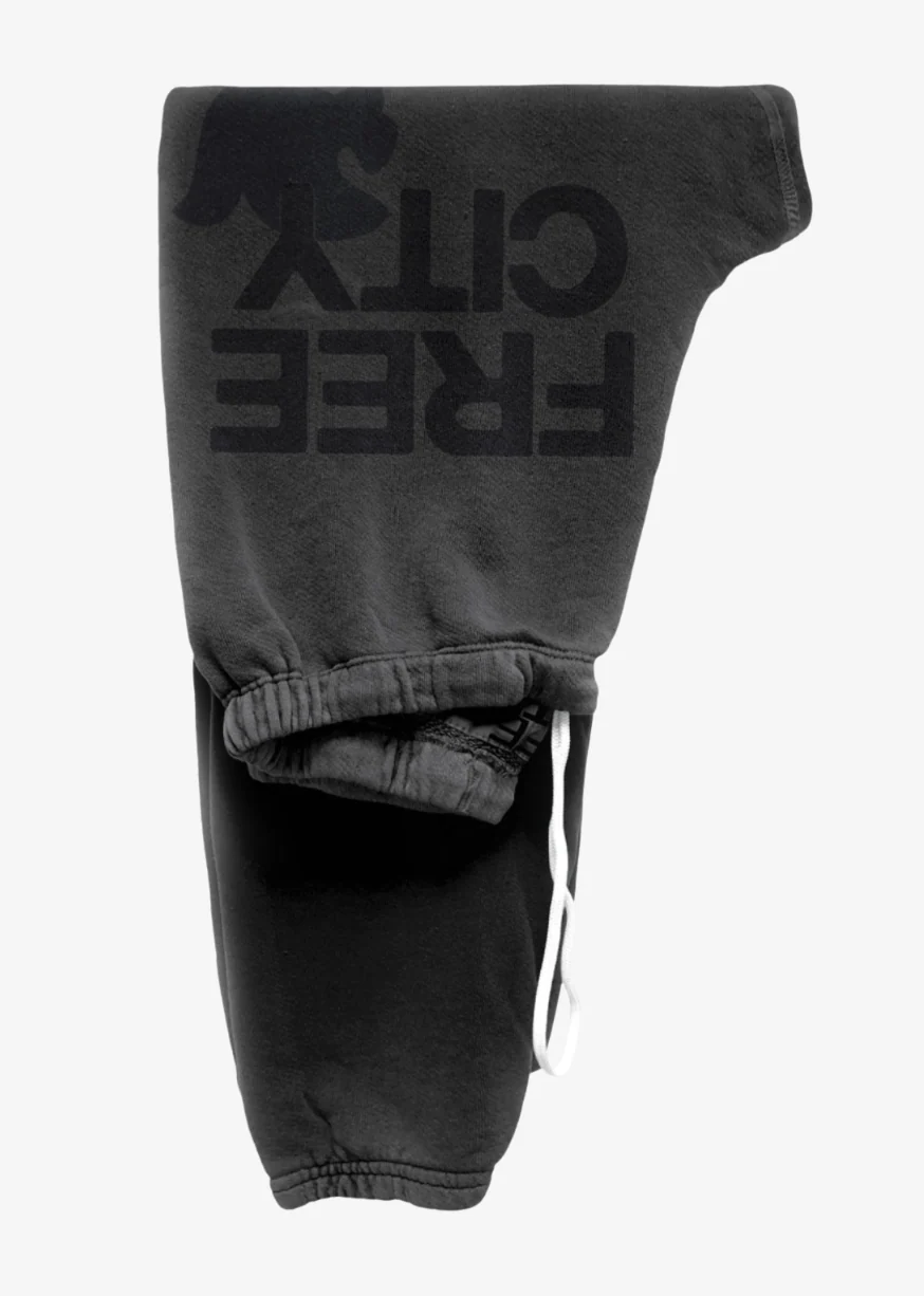 Flow Sweatpant in Volcano
