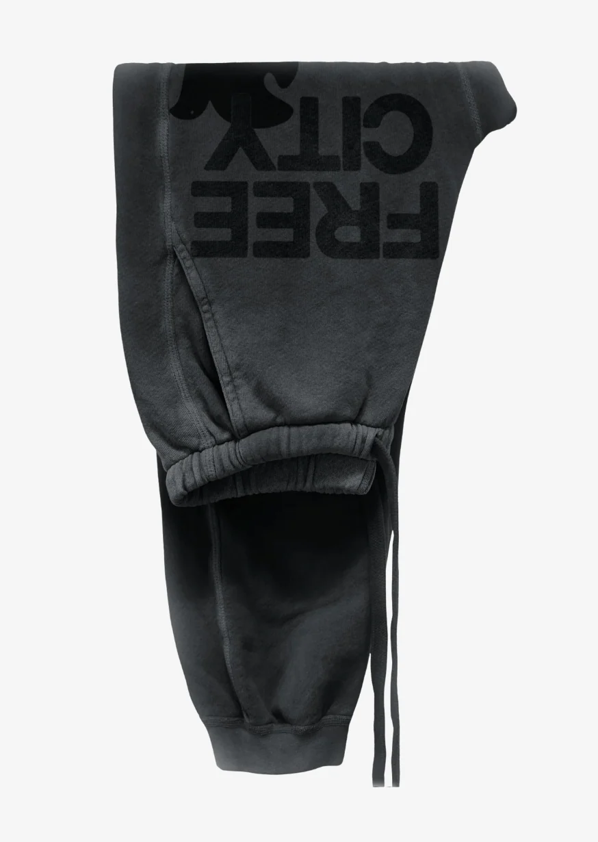 Sunfades Pocket Sweatpant in Volcano & Black