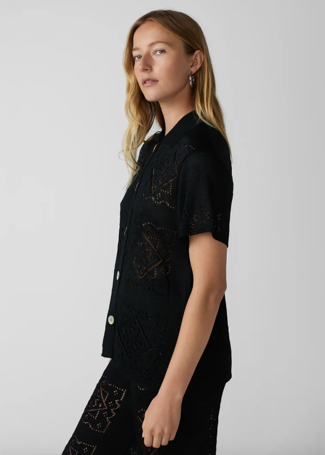 Handkerchief Short Sleeve Shirt In Black - Image 3