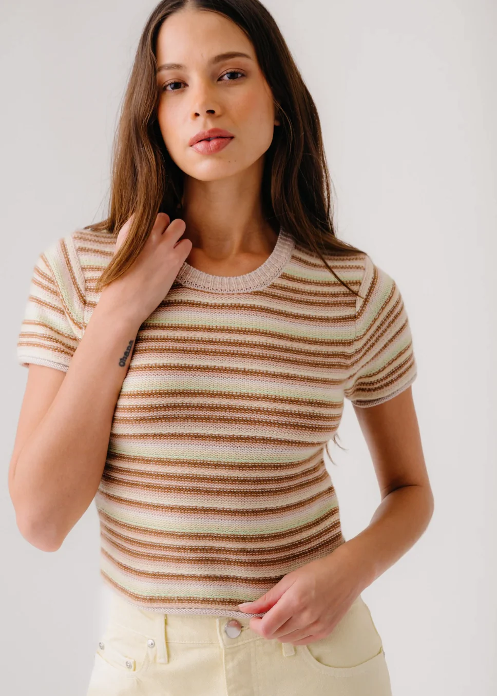 Jude Short Sleeve Buttercup Cashmere Crewneck Tee - Image 2