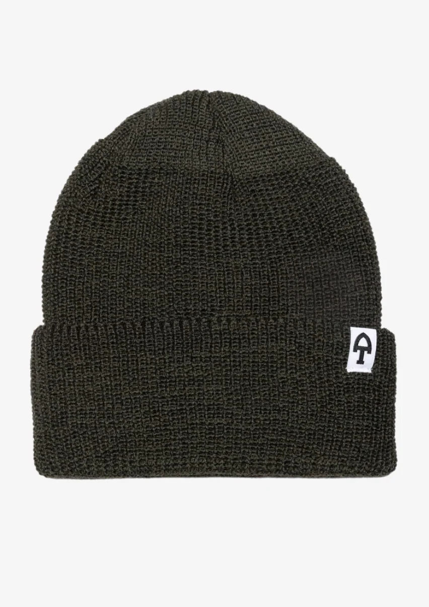Merino Cardigan Stitch Beanie in Dark Olive