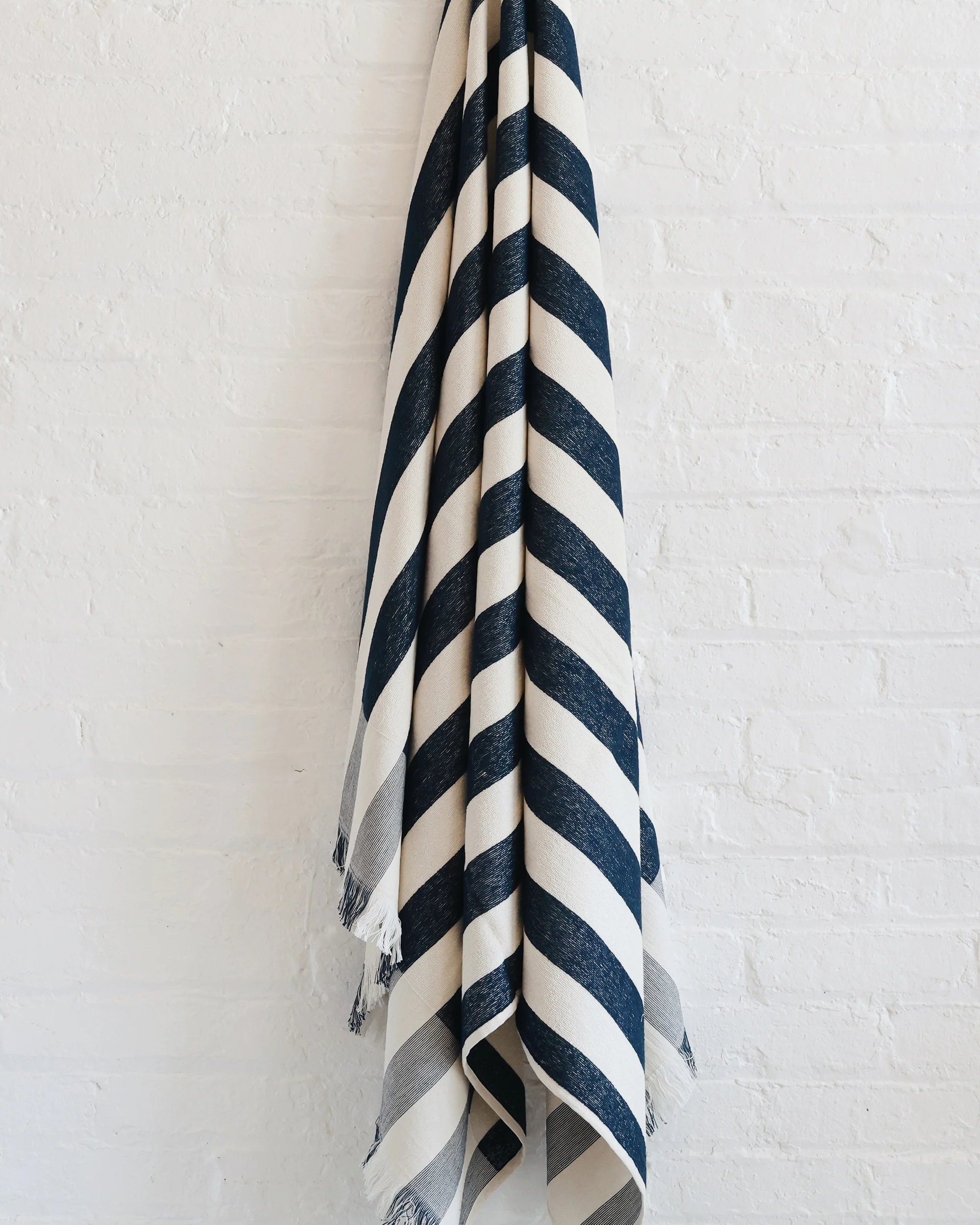 Plage Towel in Navy Stripe - Image 2