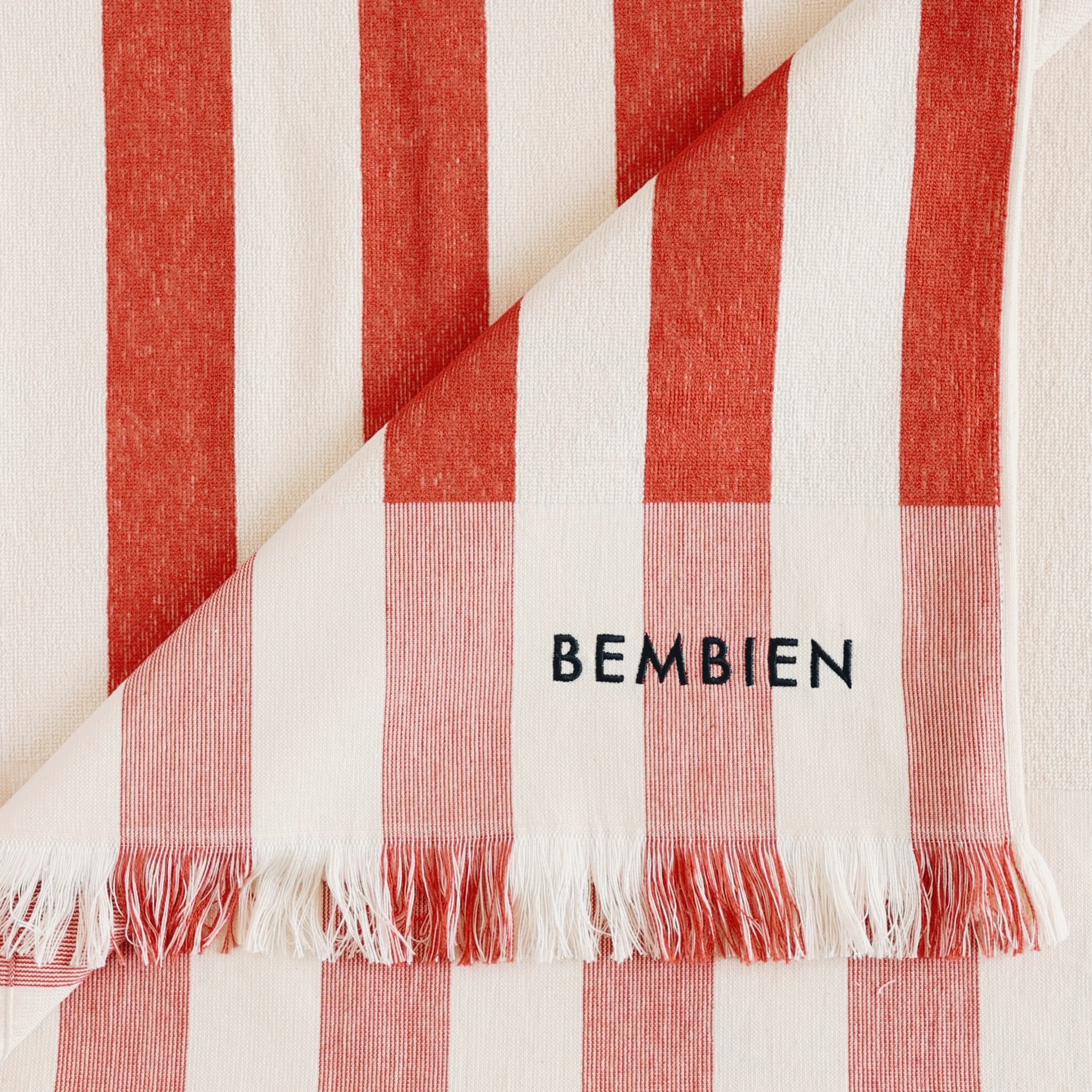 Plage Towel in Red Stripe