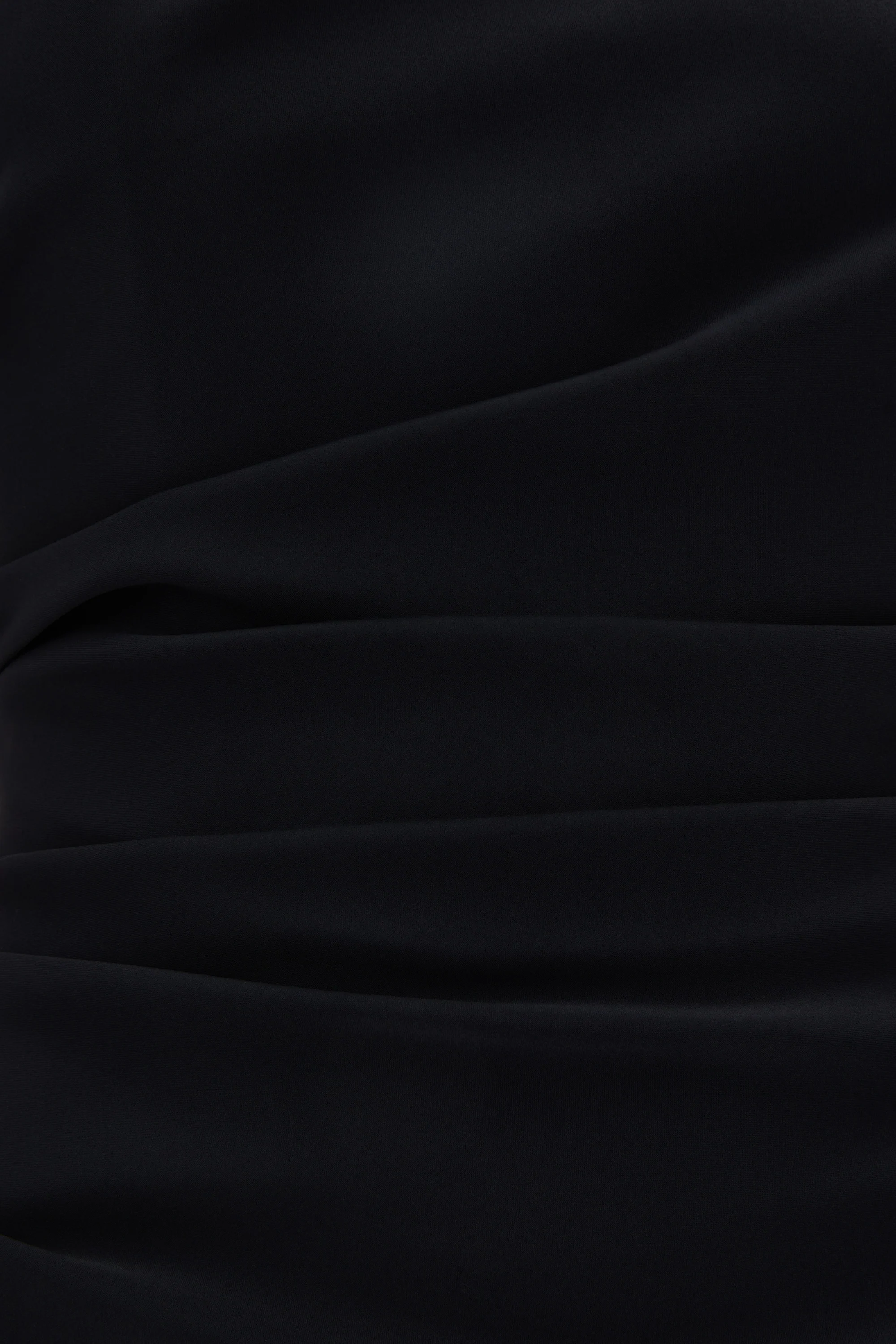 Rowana Gown in Black - Image 6