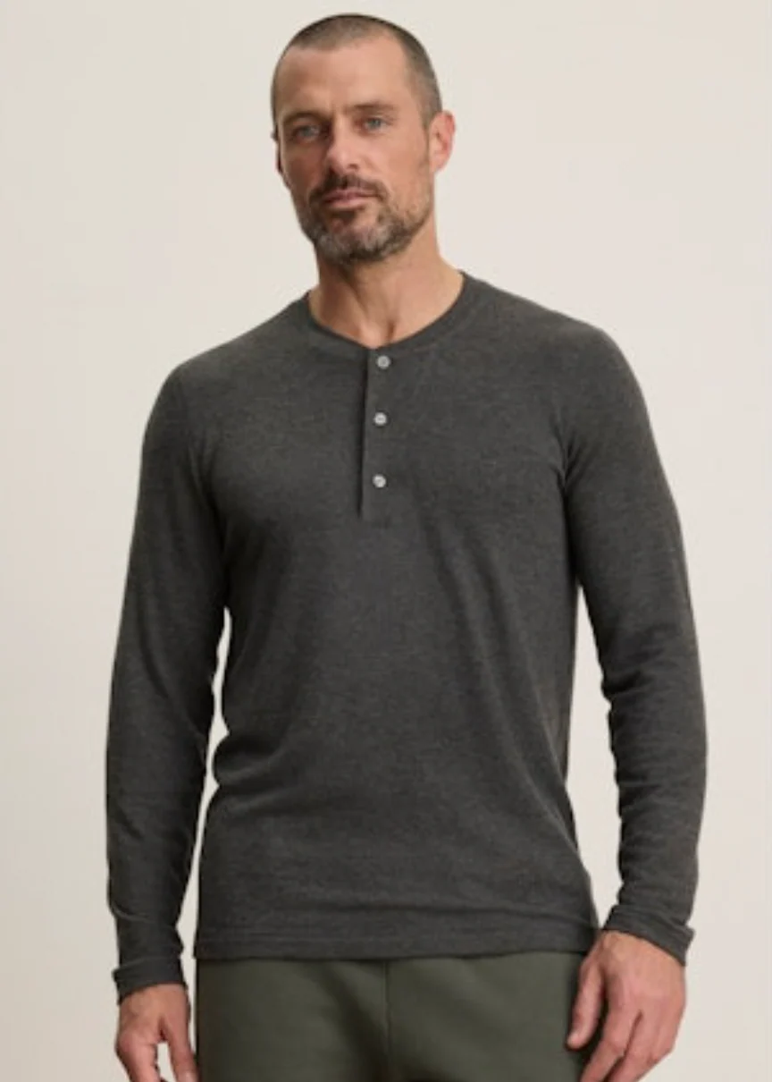 Ryland Long Sleeve Henley in Heather Grey