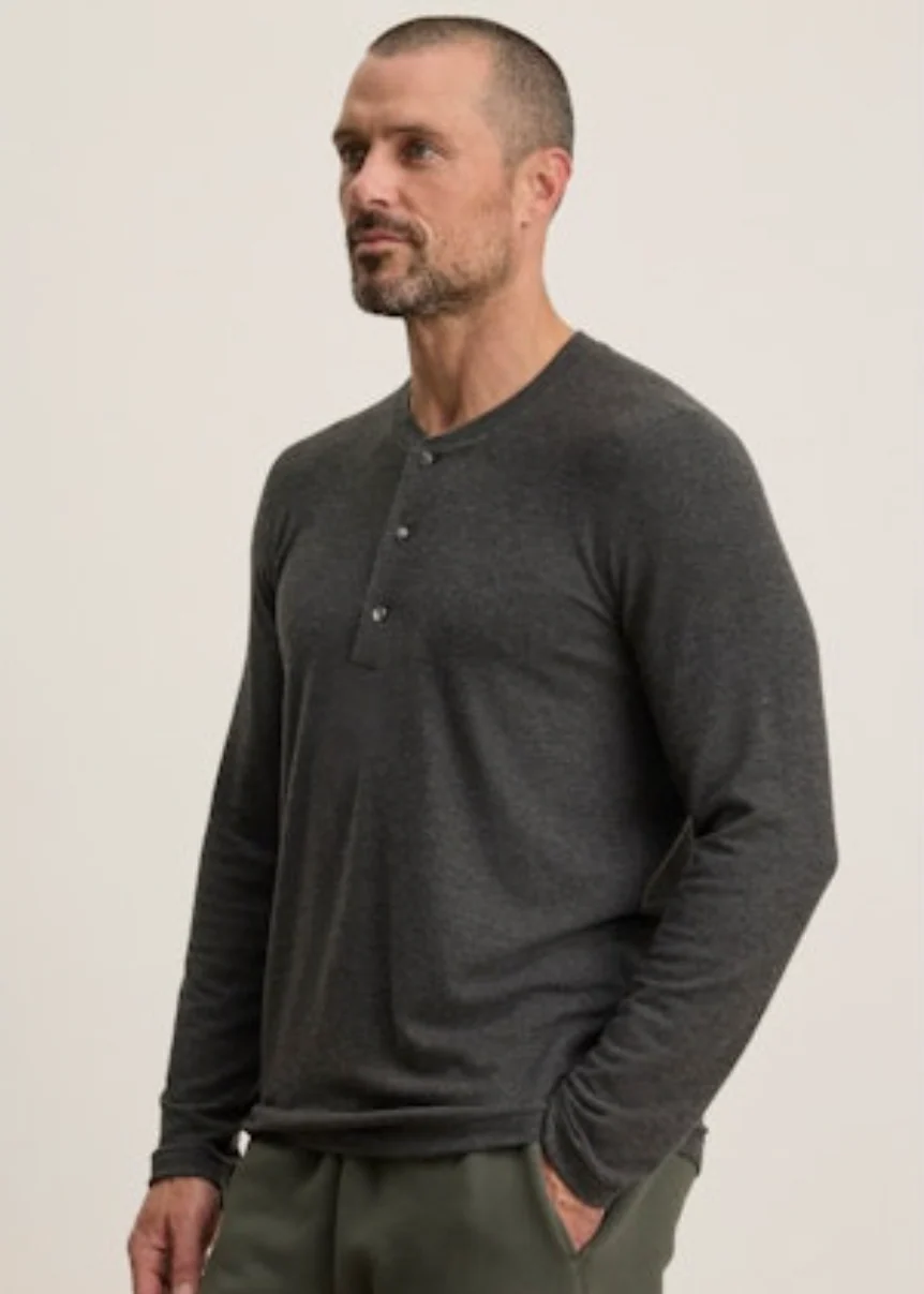Ryland Long Sleeve Henley in Heather Grey - Image 2