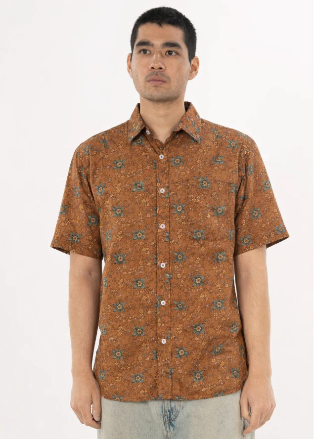 'The Folk' Short Sleeve Pocket Shirt in Mustard Floral - Image 2