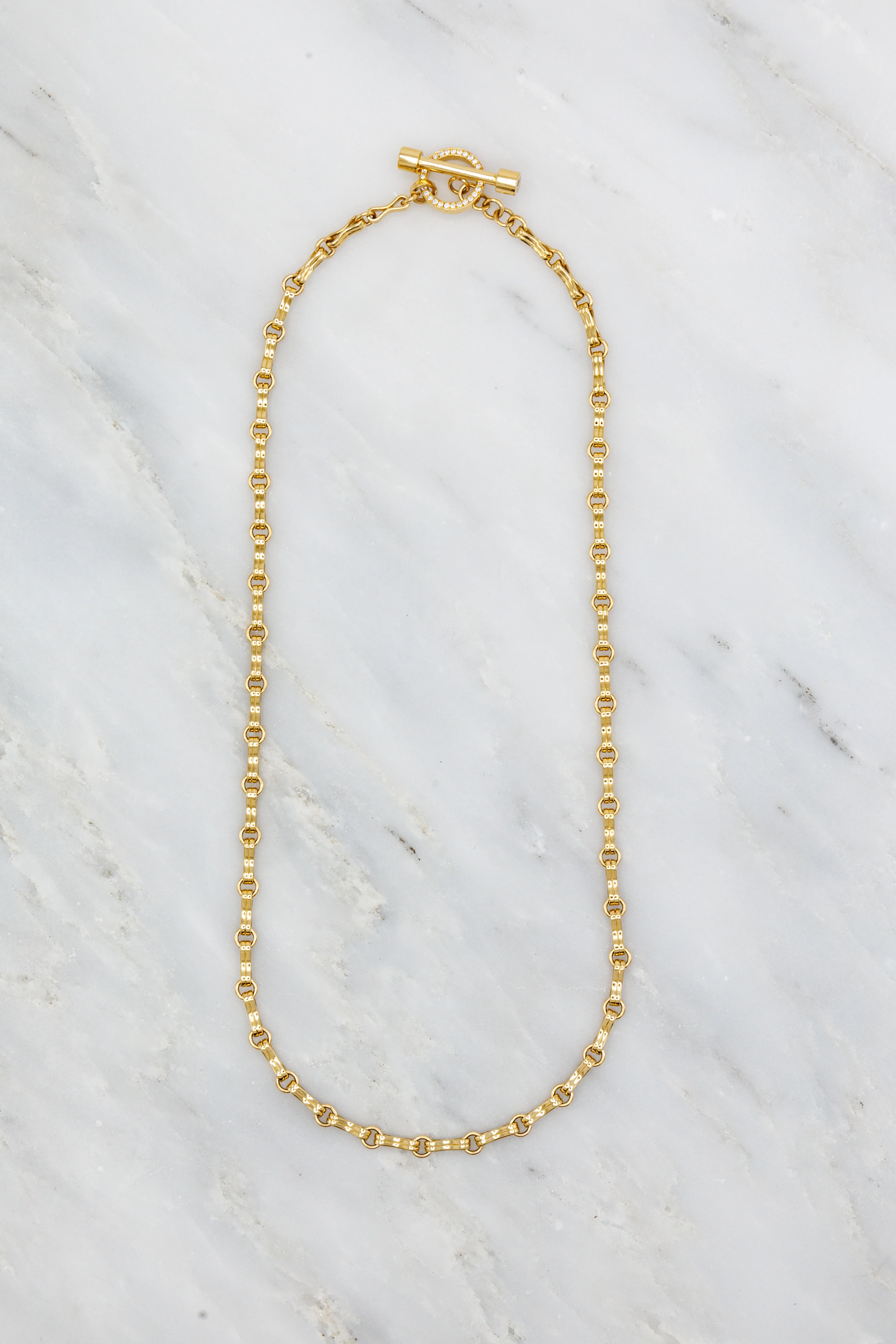 Small Motif Double Link Pavé Toggle Chain
