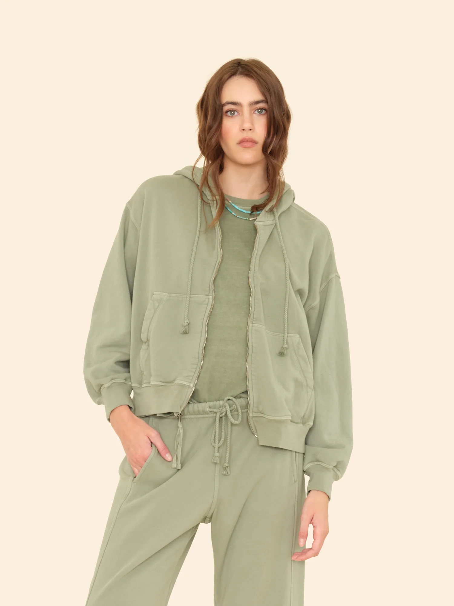 Smith Sweatshirt in in Olive Leaf - Image 2