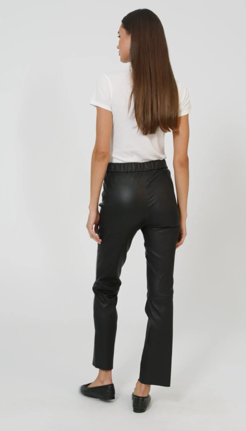 Sophia Pull On Leather Legging in Black - Image 4