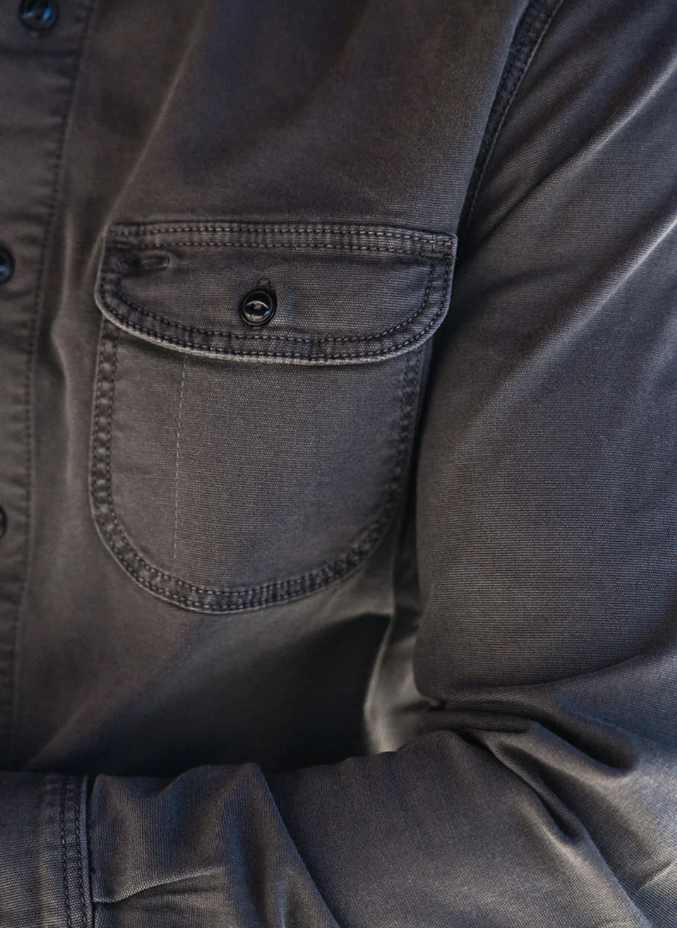 The Brace Stretch Oxford in Charcoal - Image 3