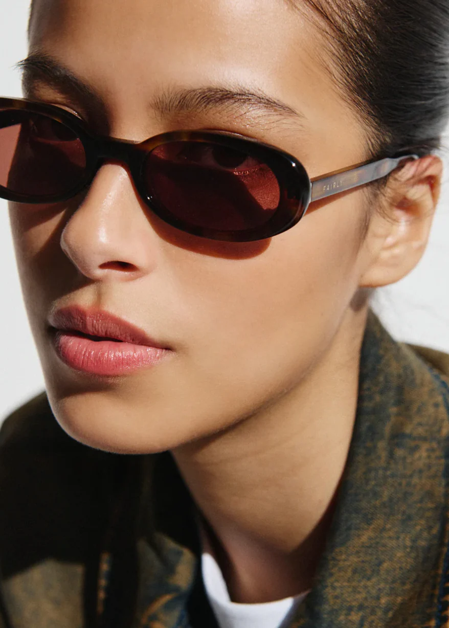 The Janna in Dark Tortoise - Image 3