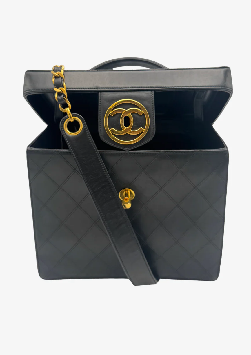 Vintage 90's Chanel Quilted Vanity Bag - Image 2